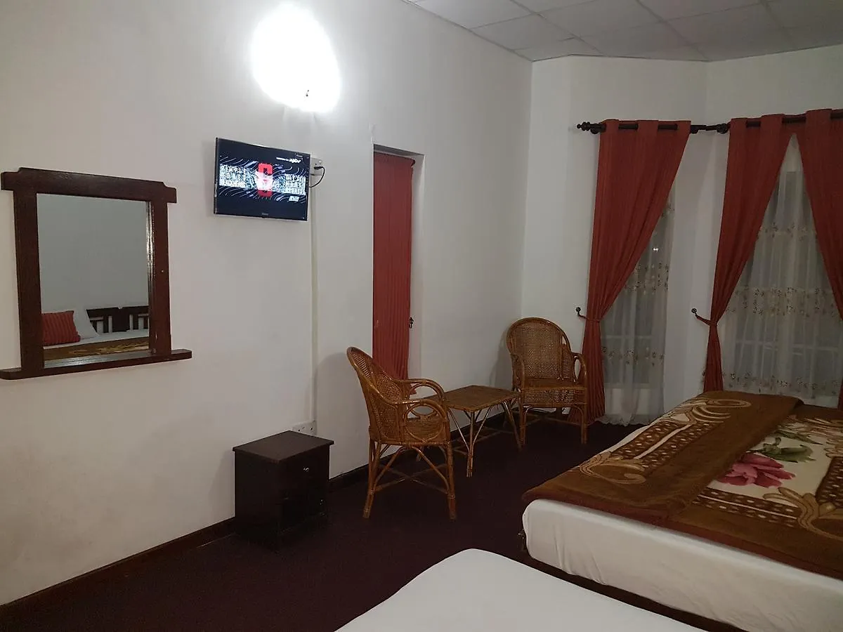 Hotel Rose Garden 2*, Nuwara Eliya