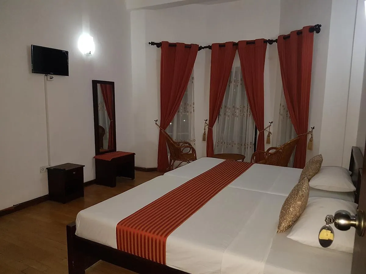 Hotel Rose Garden  Nuwara Eliya