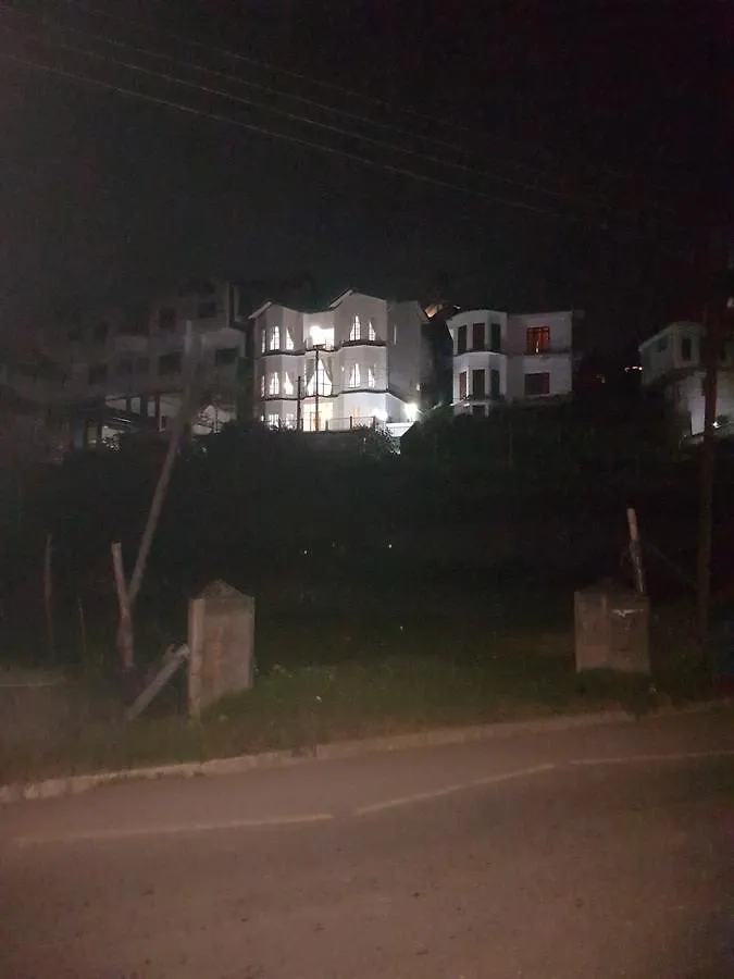 Hotel Rose Garden