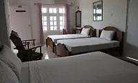 **  Hotel Rose Garden Sri Lanka